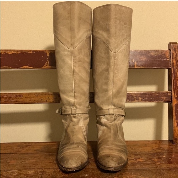 FRYE Dorado Tall Knee High Leather Riding boots Cream Tan Buckle Distressed - Picture 2 of 16